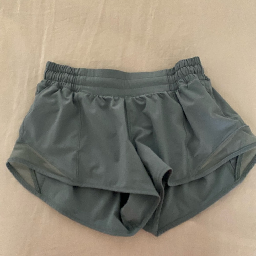 Lululemon Hotty Hot Shorts size 4